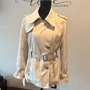 Jennifer Lopez Beige Belted Trench Jacket